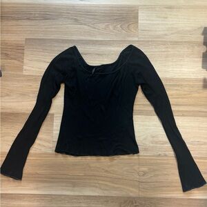 Flattering Scoop Neck Brandy Melville Top